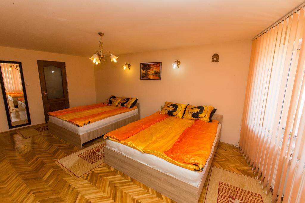 Casa Tudor Turda Oda fotoğraf